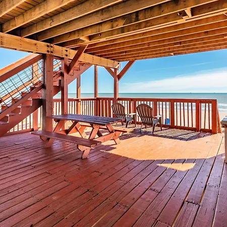 Unobstructed Oceanfront Sea Turtle Unit 2 Beach Pad!